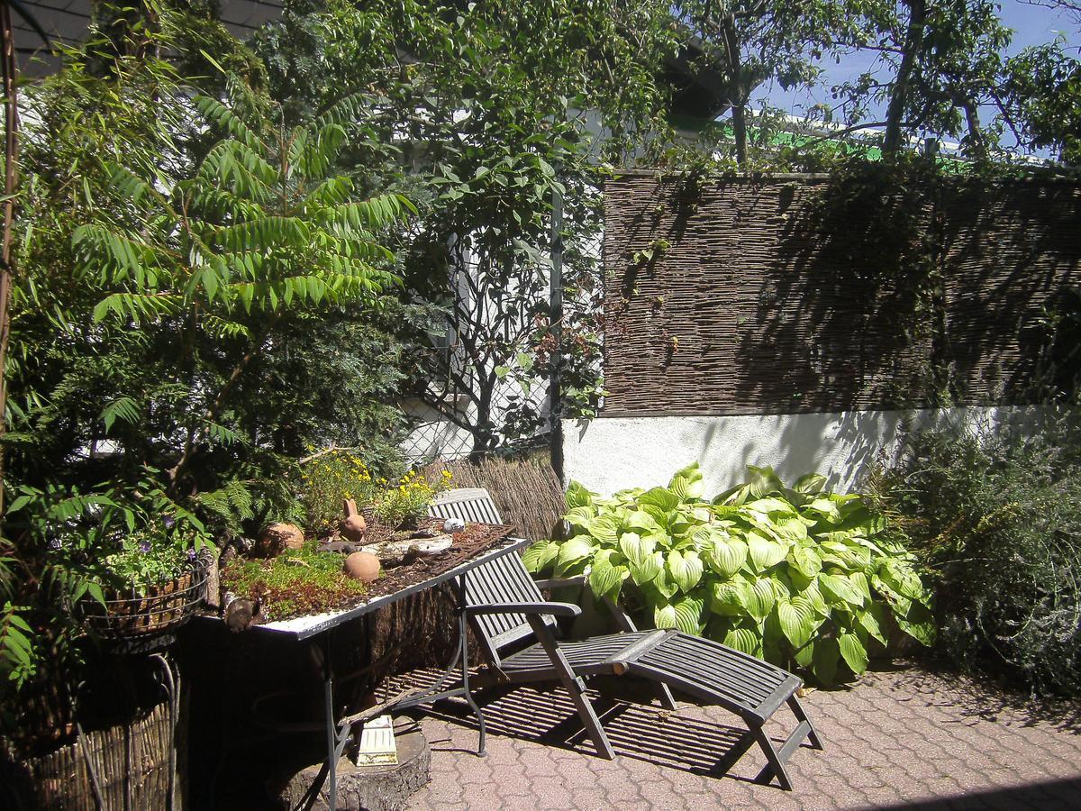 Ferienwohnung Rosentraum Oberotterbach エクステリア 写真
