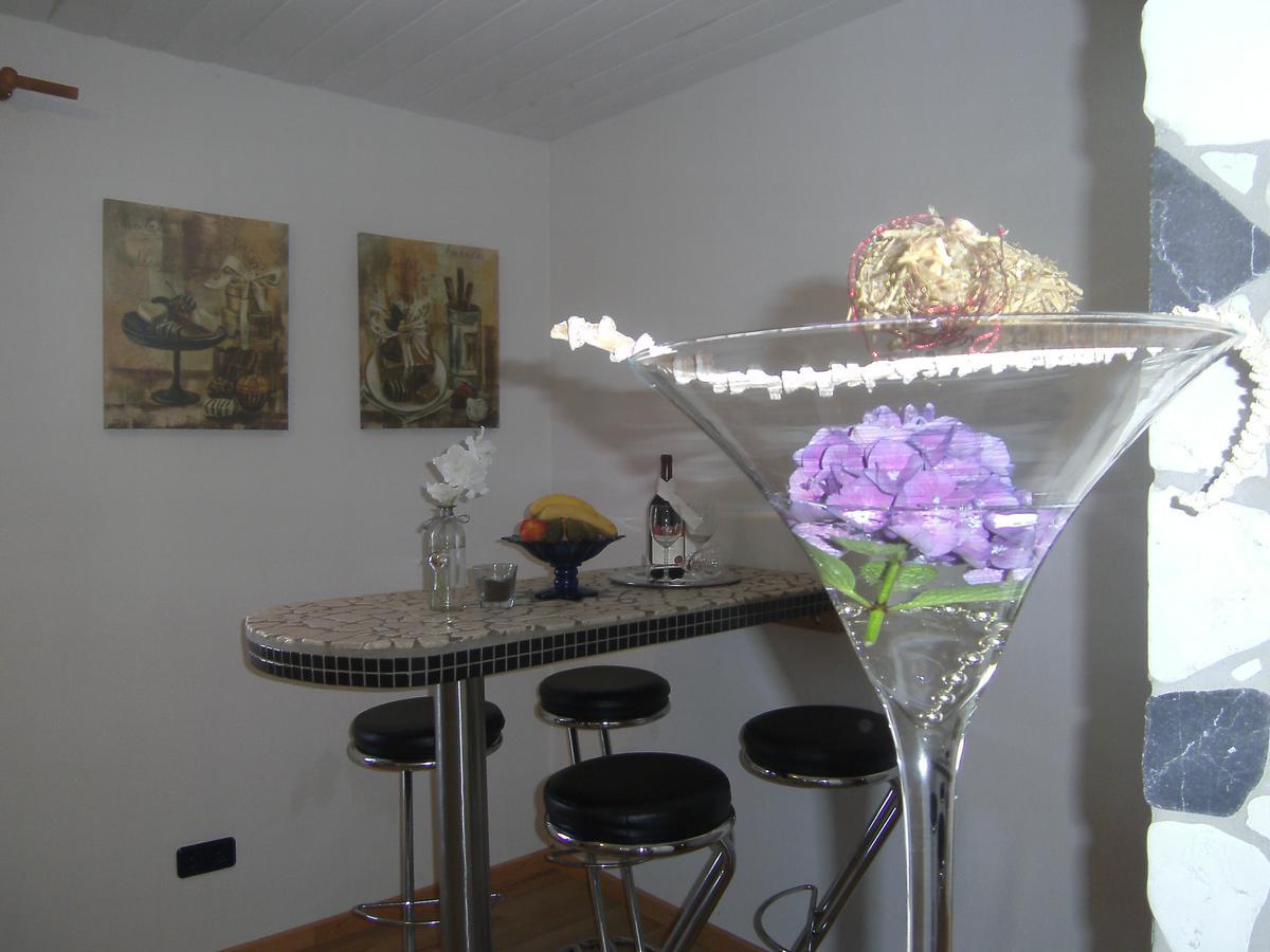 Ferienwohnung Rosentraum Oberotterbach エクステリア 写真